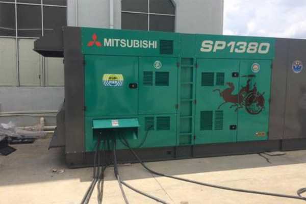 什玲镇为什么有些柴油发电机组的输出电压可以调节？